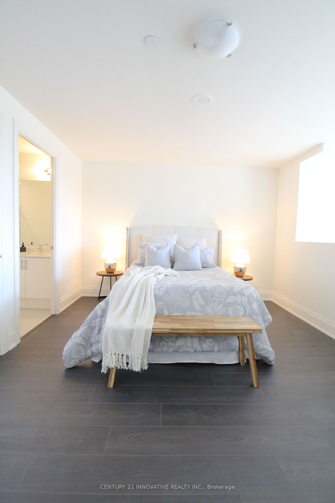 509 Dundas Street W, #102