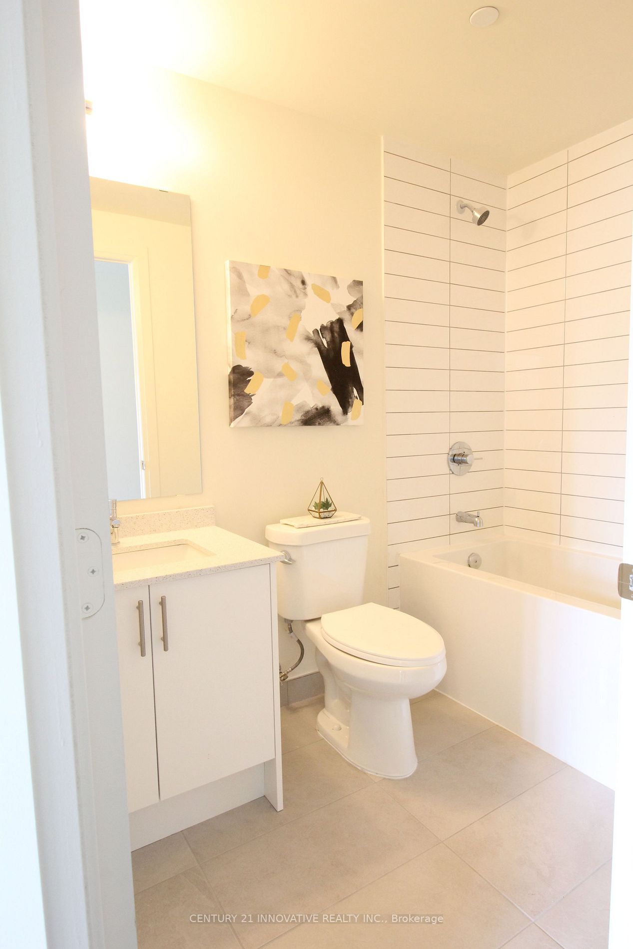 509 Dundas Street W, #102