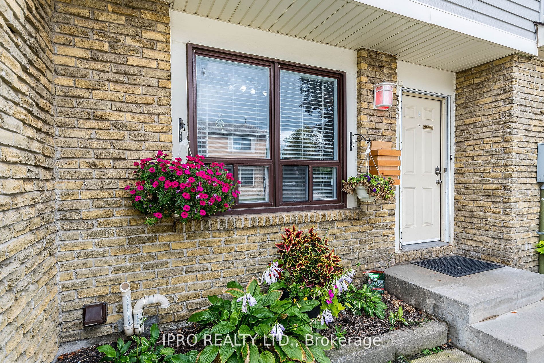 98 Falconer Drive, #36