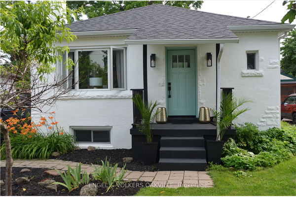 468 Crosby Ave, Burlington