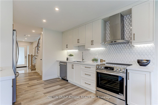 51 Twin Pines Cres