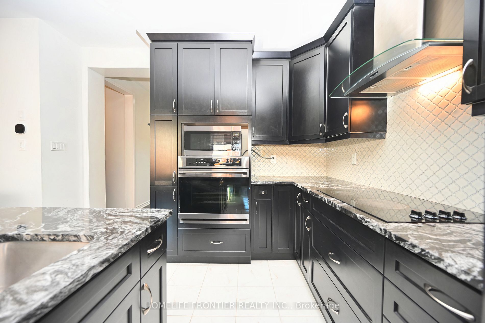 921 Chestnut Heights