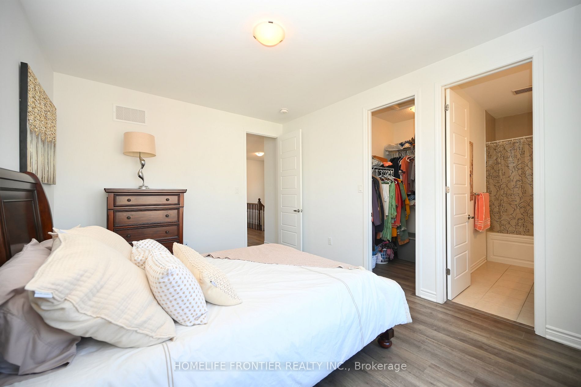 921 Chestnut Heights