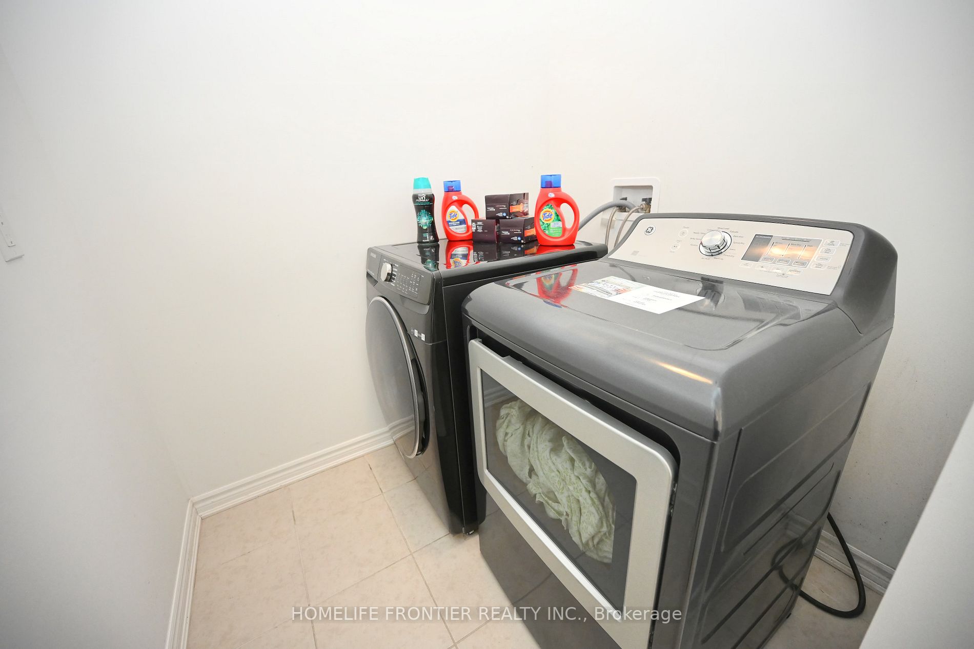 921 Chestnut Heights