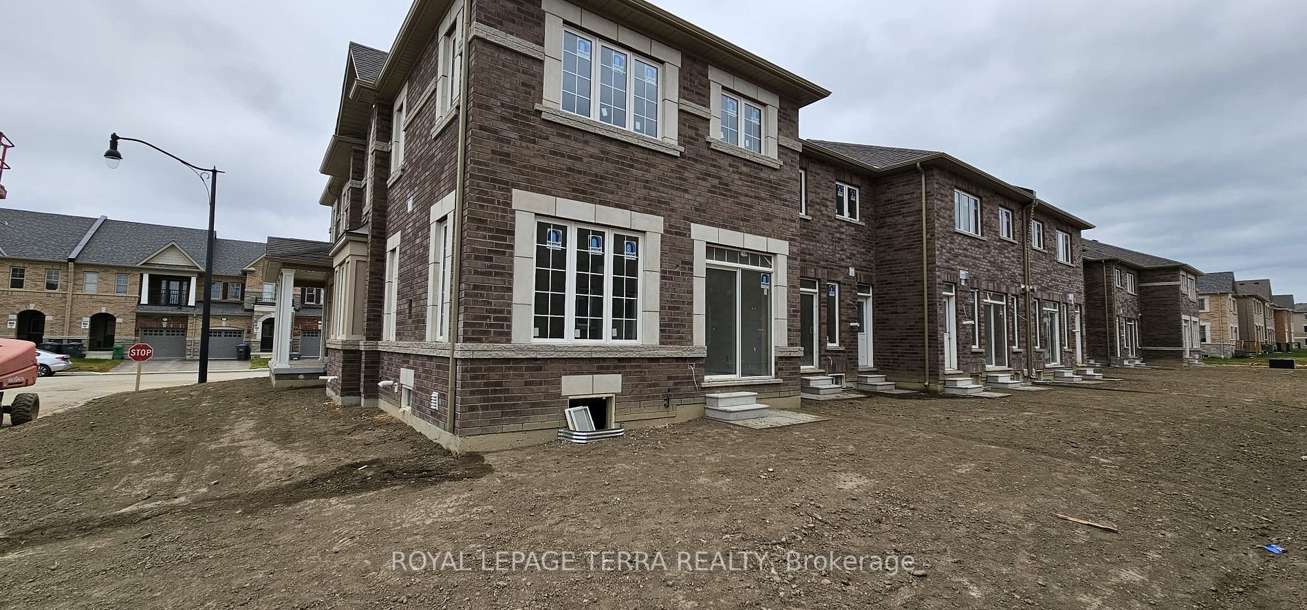 28 Donald Stewart Rd