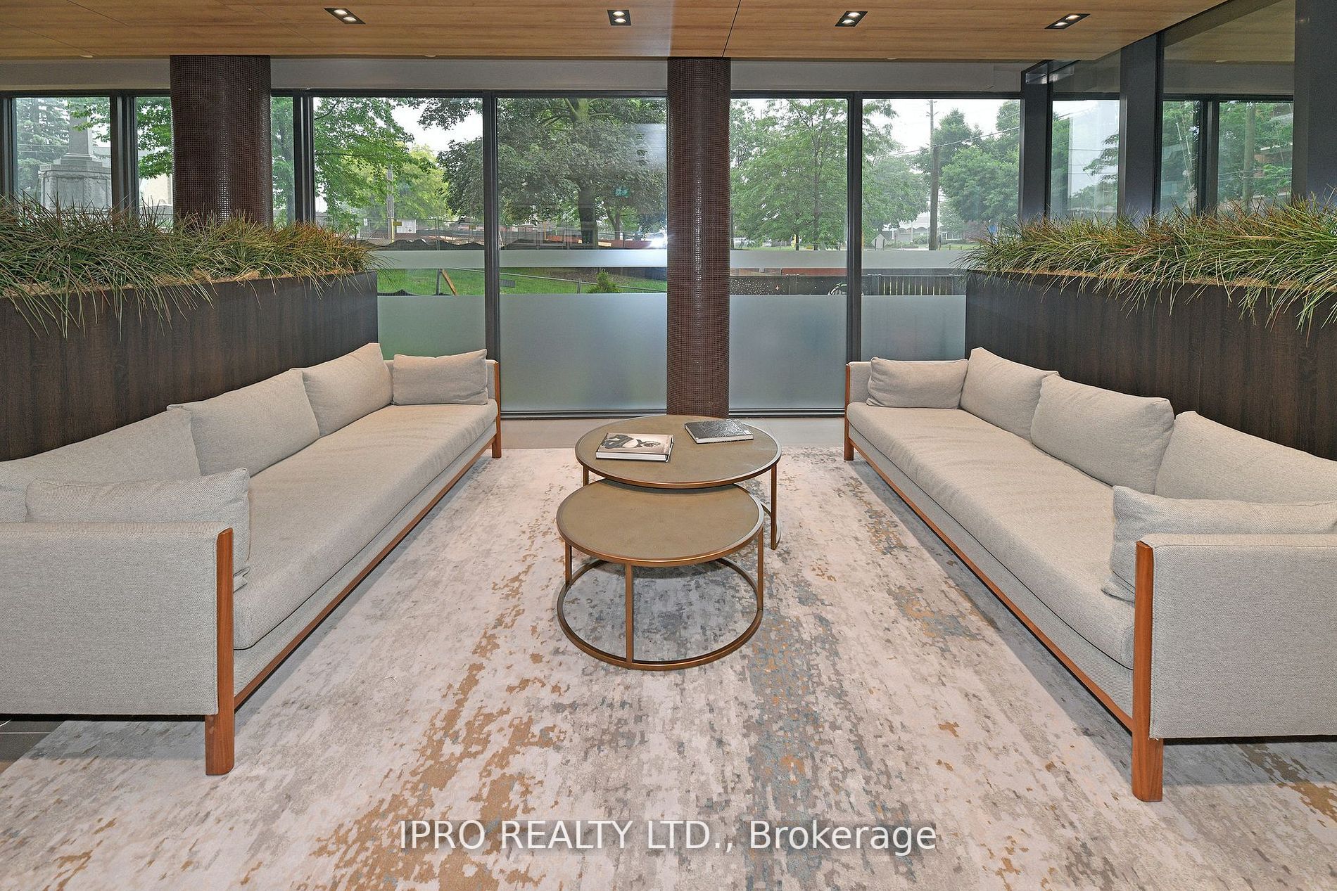 21 Park St E, #710