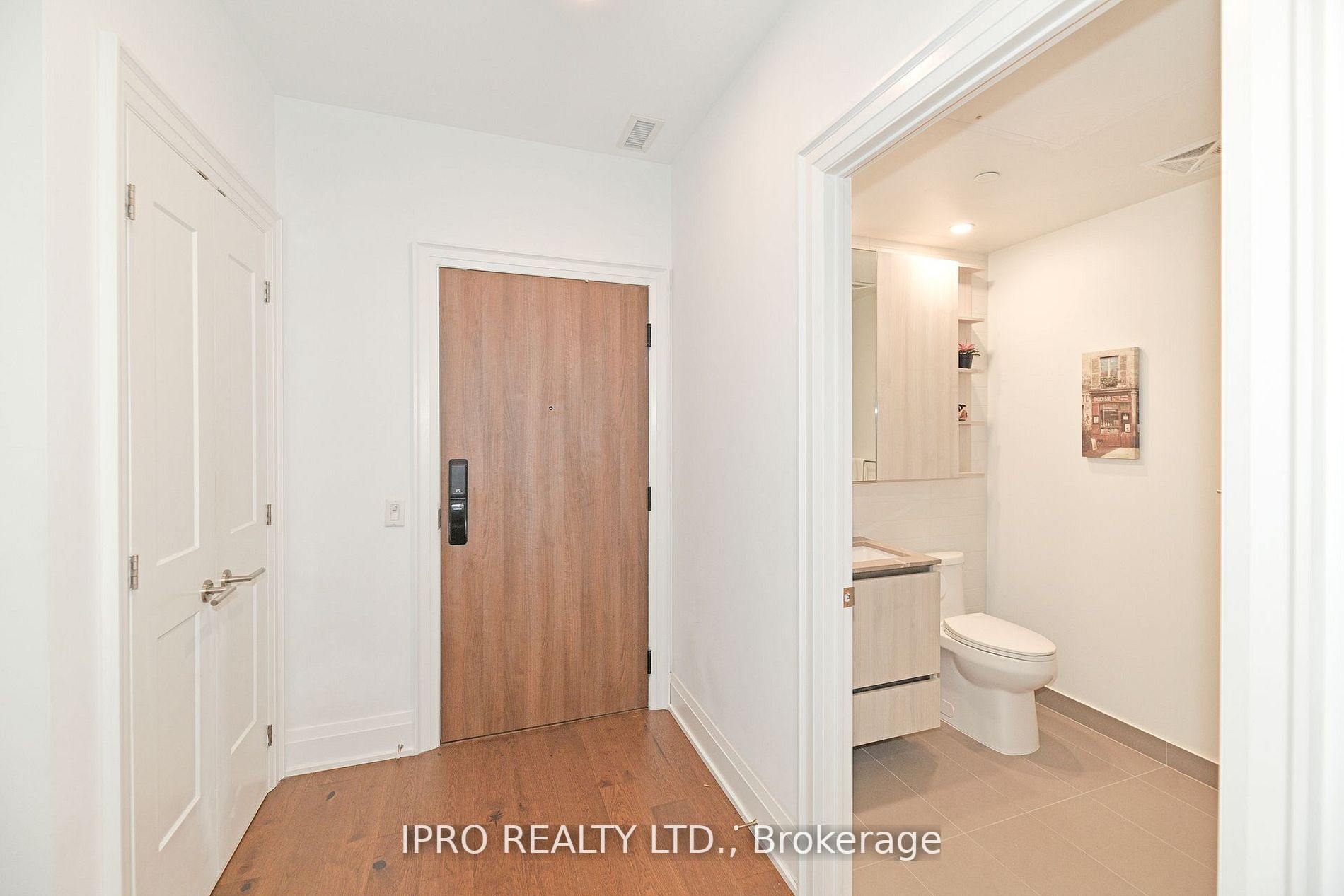 21 Park St E, #710