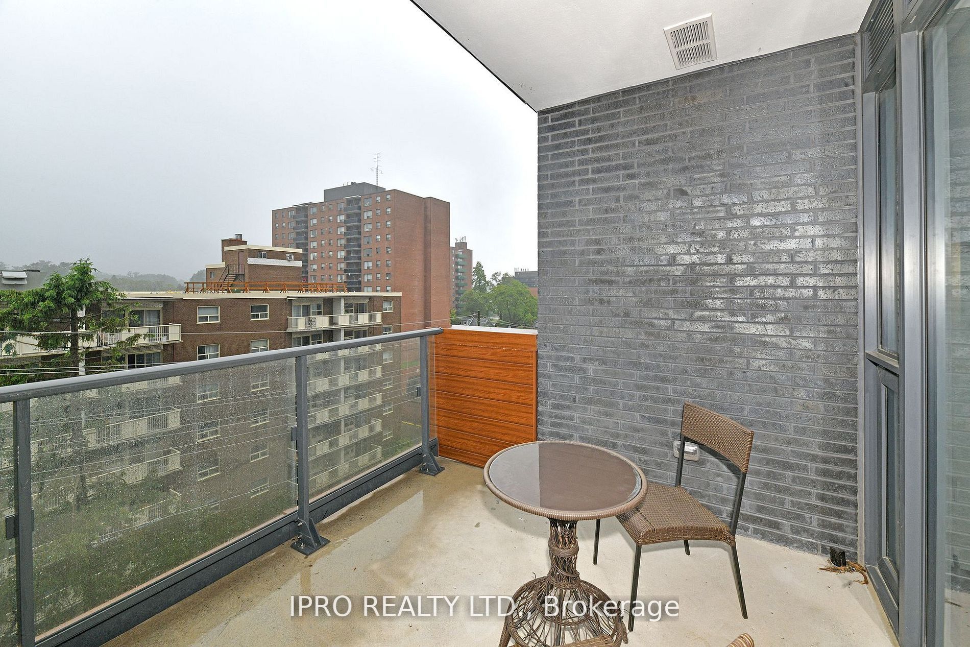 21 Park St E, #710