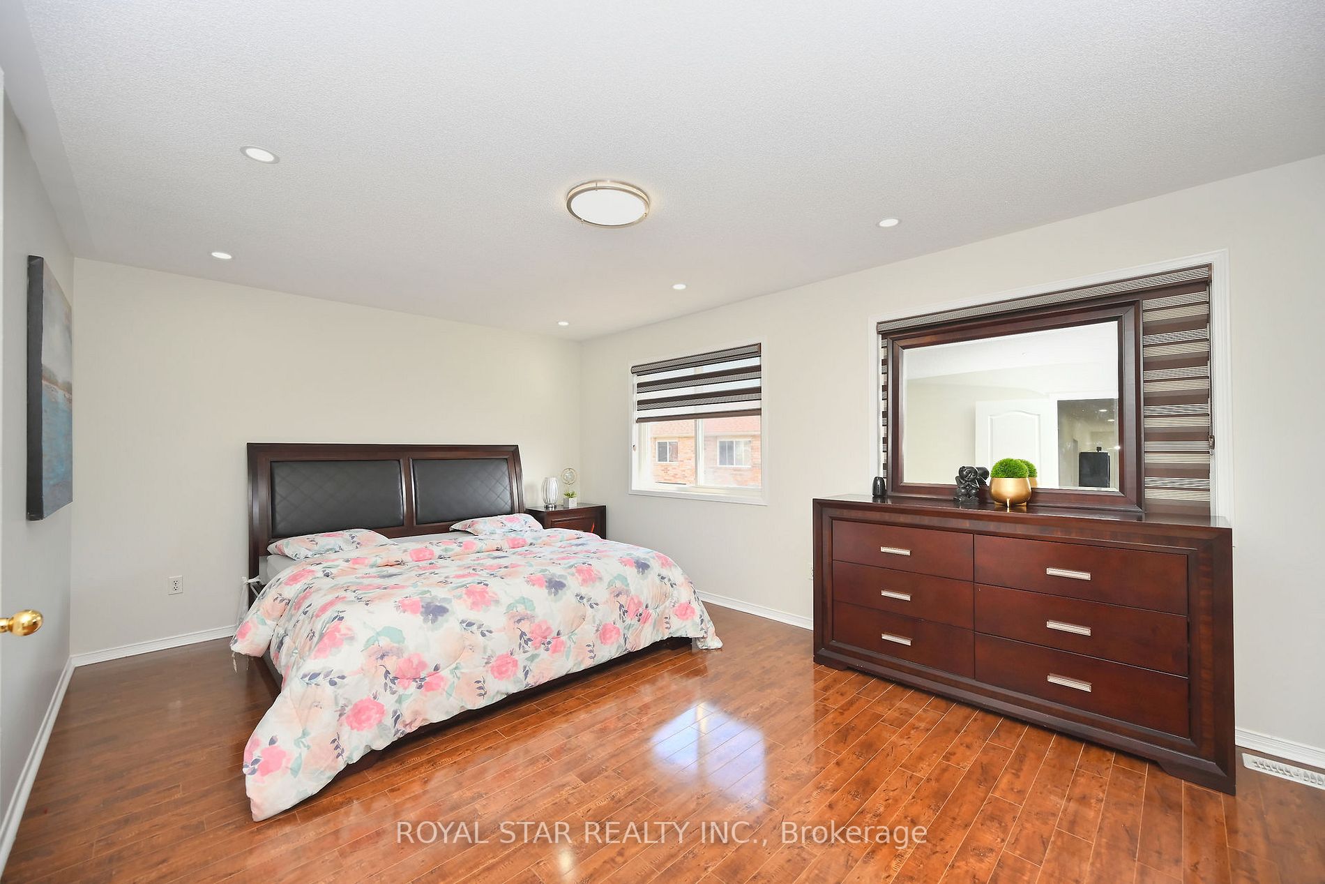 30 Tawnberry Circ