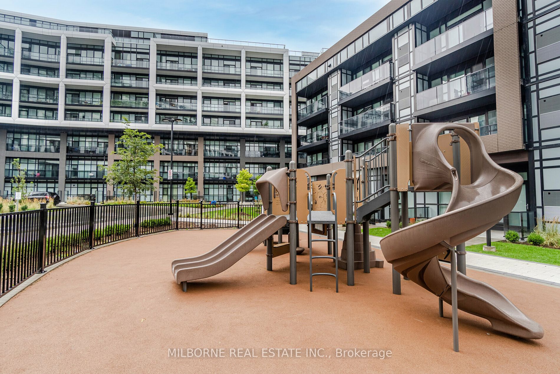 60 George Butchart Dr, #119