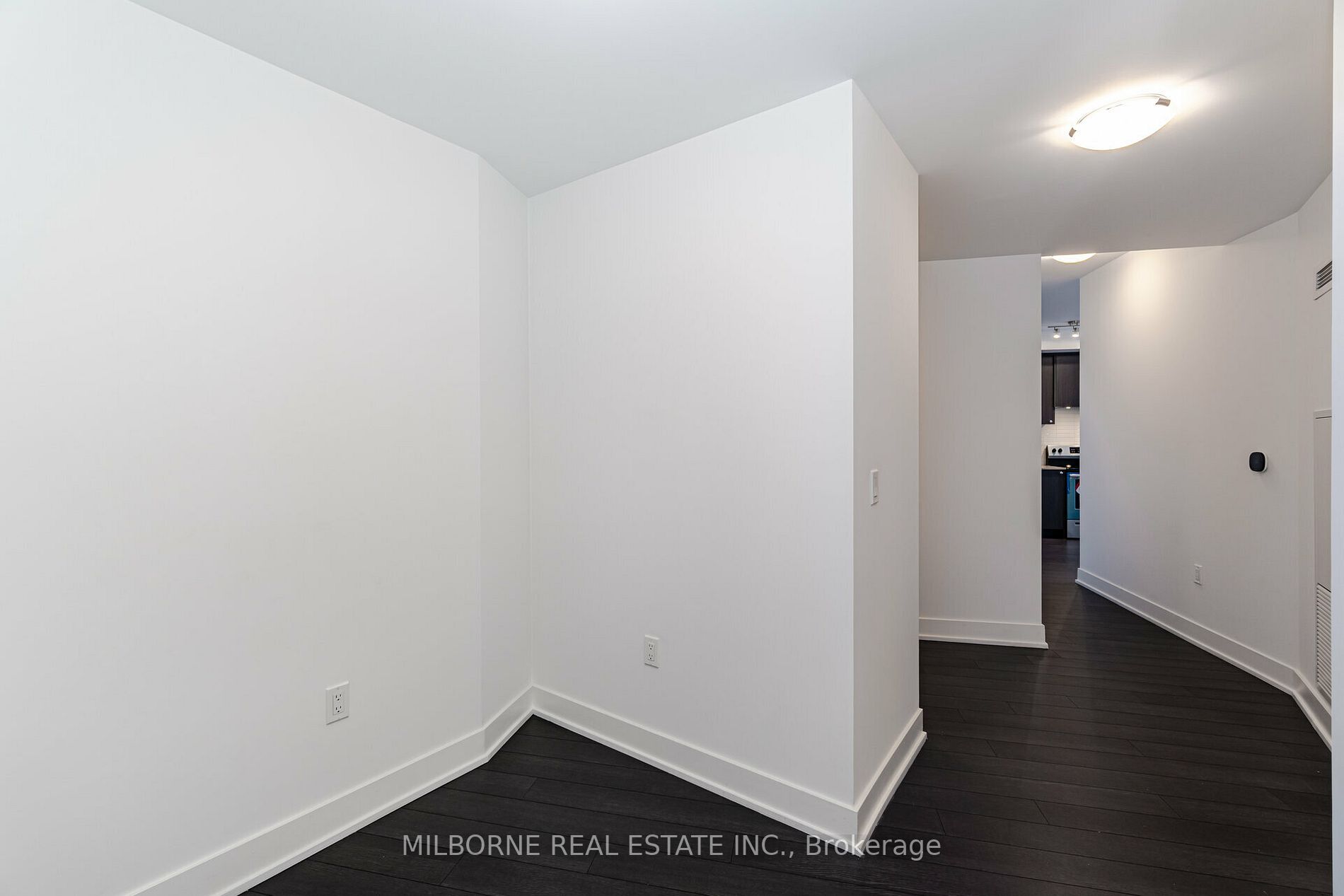 60 George Butchart Dr, #119