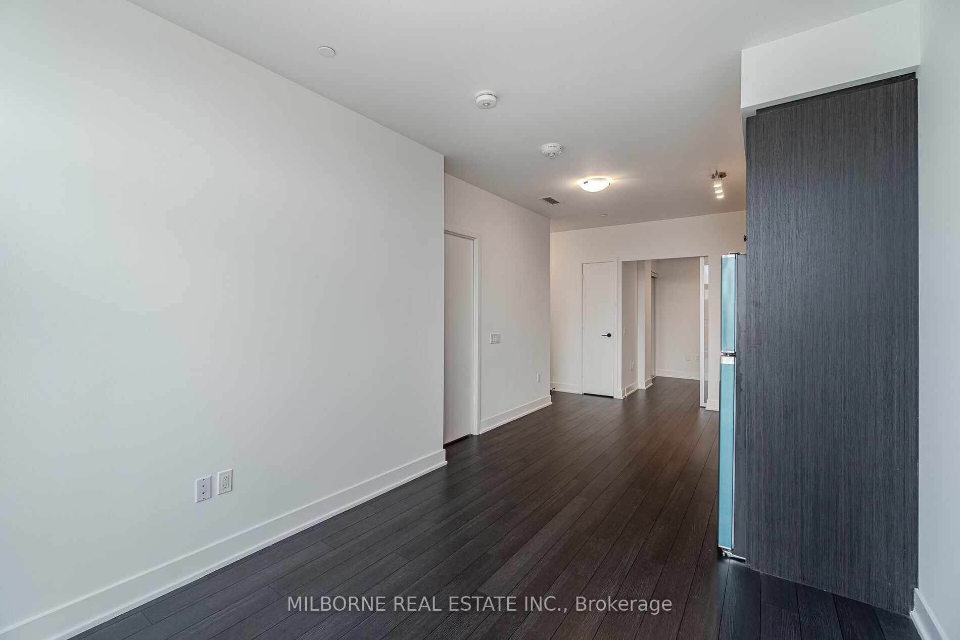 60 George Butchart Dr, #119