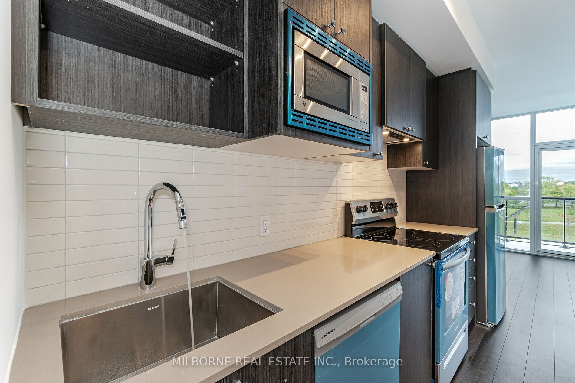 60 George Butchart Dr, #119