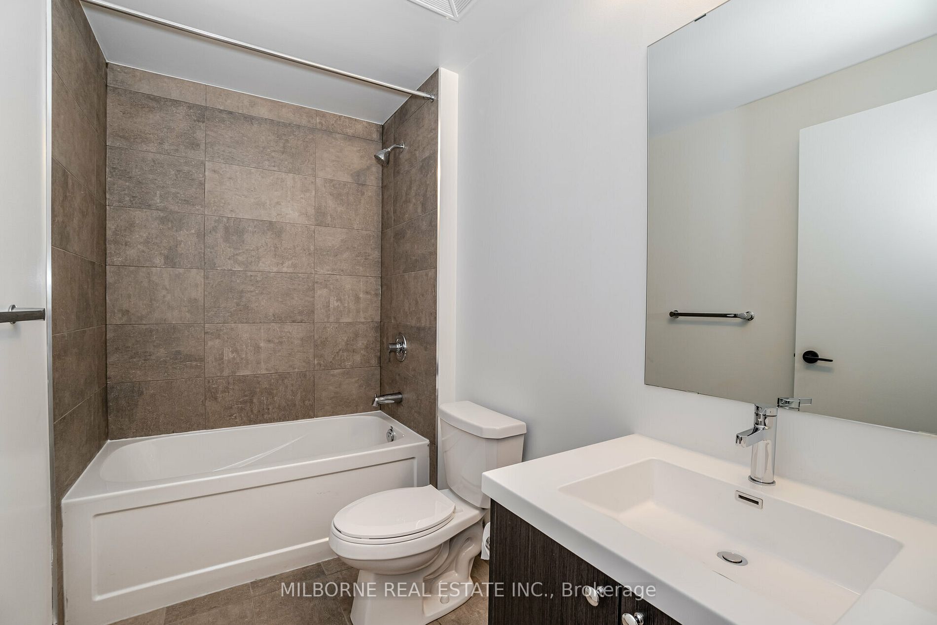 60 George Butchart Dr, #119
