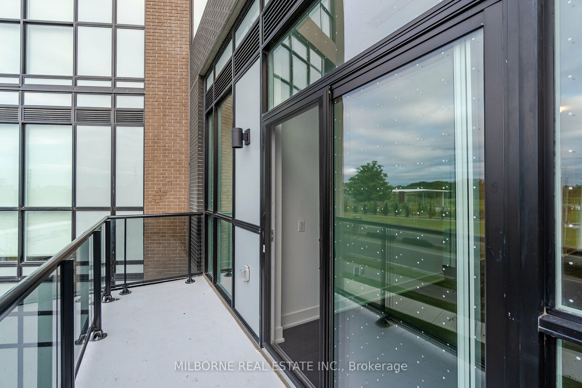 60 George Butchart Dr, #119