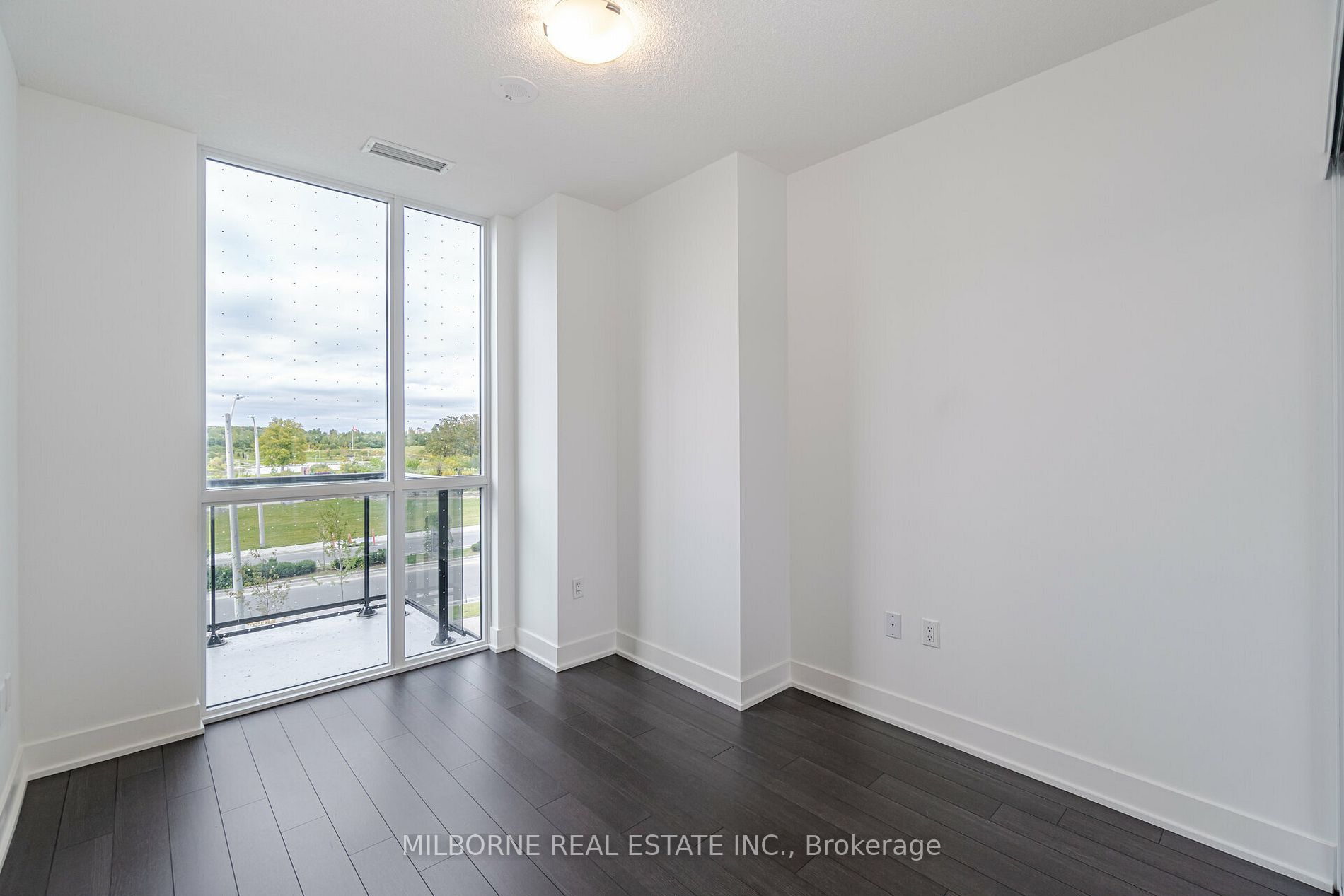 60 George Butchart Dr, #119