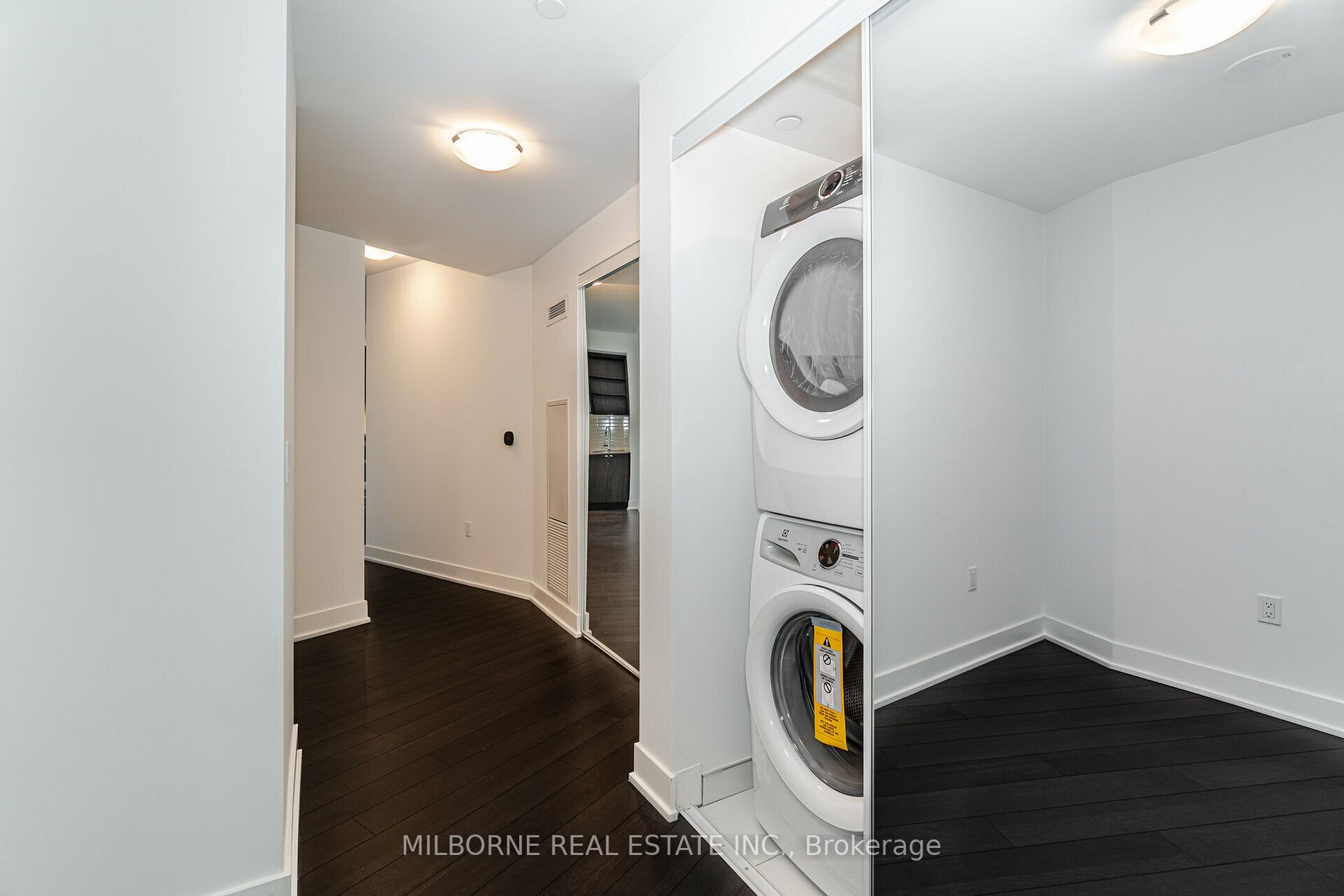 60 George Butchart Dr, #119