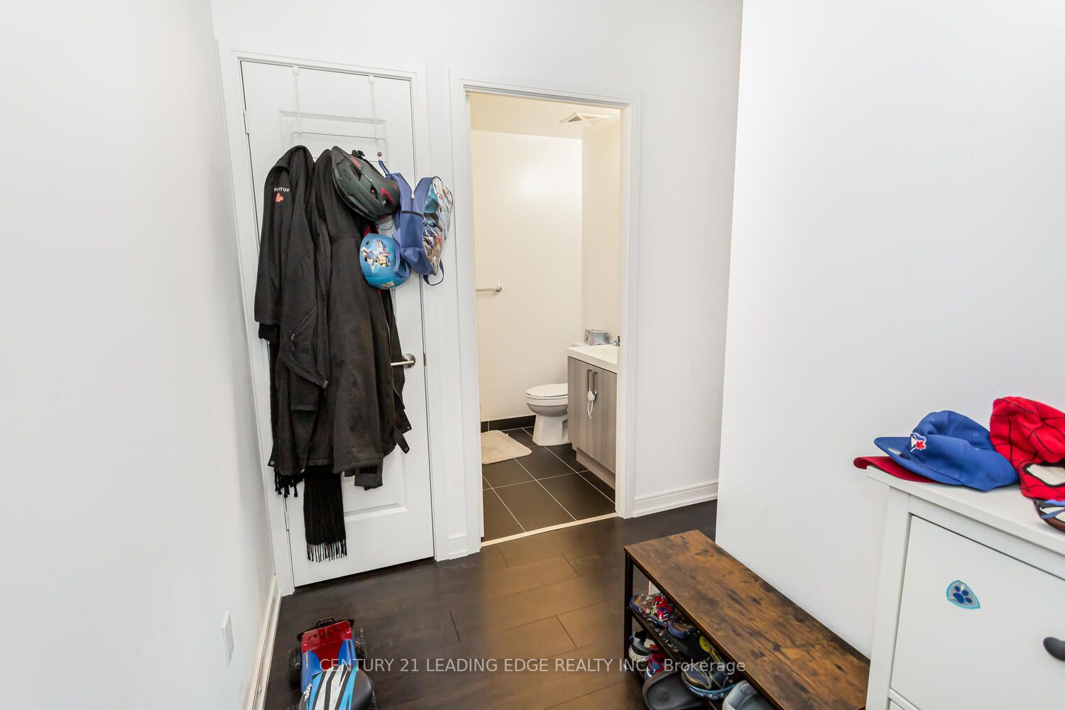 8 Nahani Way, #501
