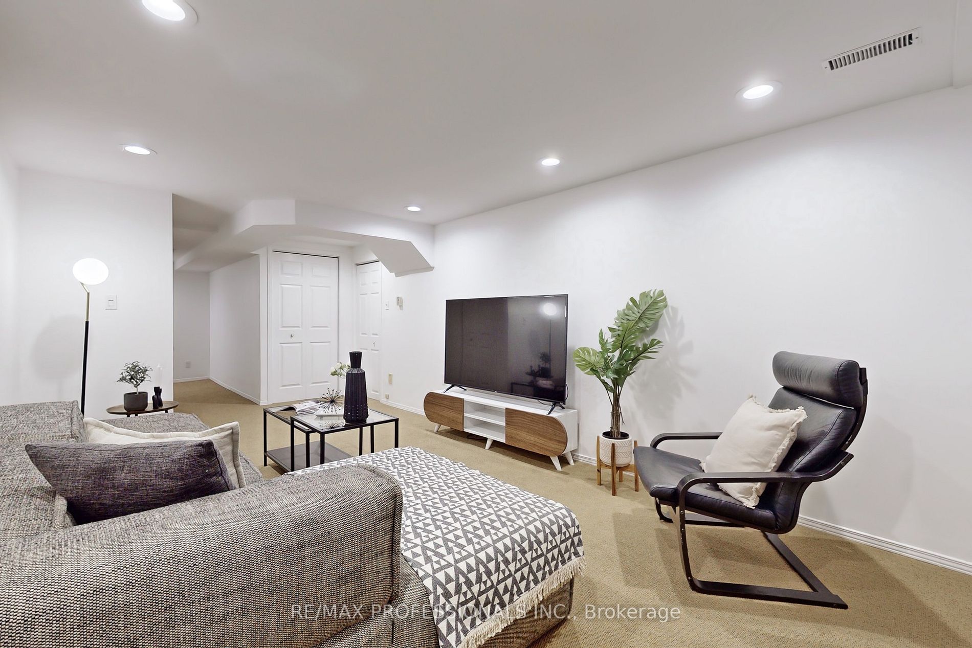 2035 Amherst Heights Crt, #29