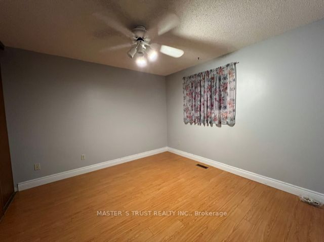 63 Stillwater Cres