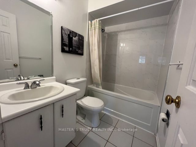63 Stillwater Cres