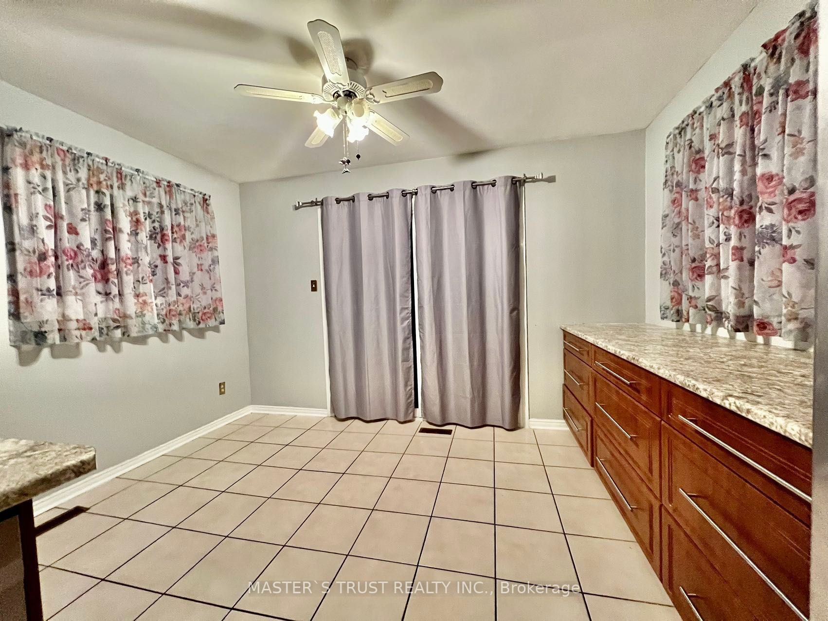 63 Stillwater Cres