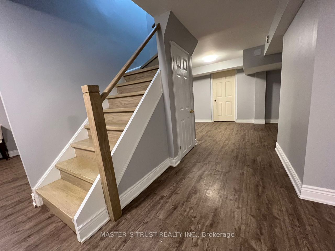 63 Stillwater Cres