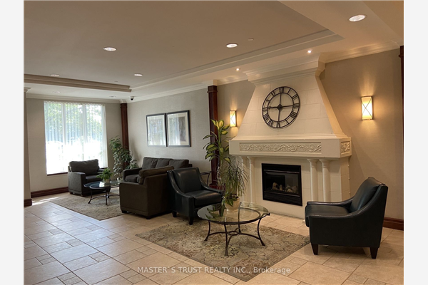 2545 Erin Centre Blvd, Mississauga