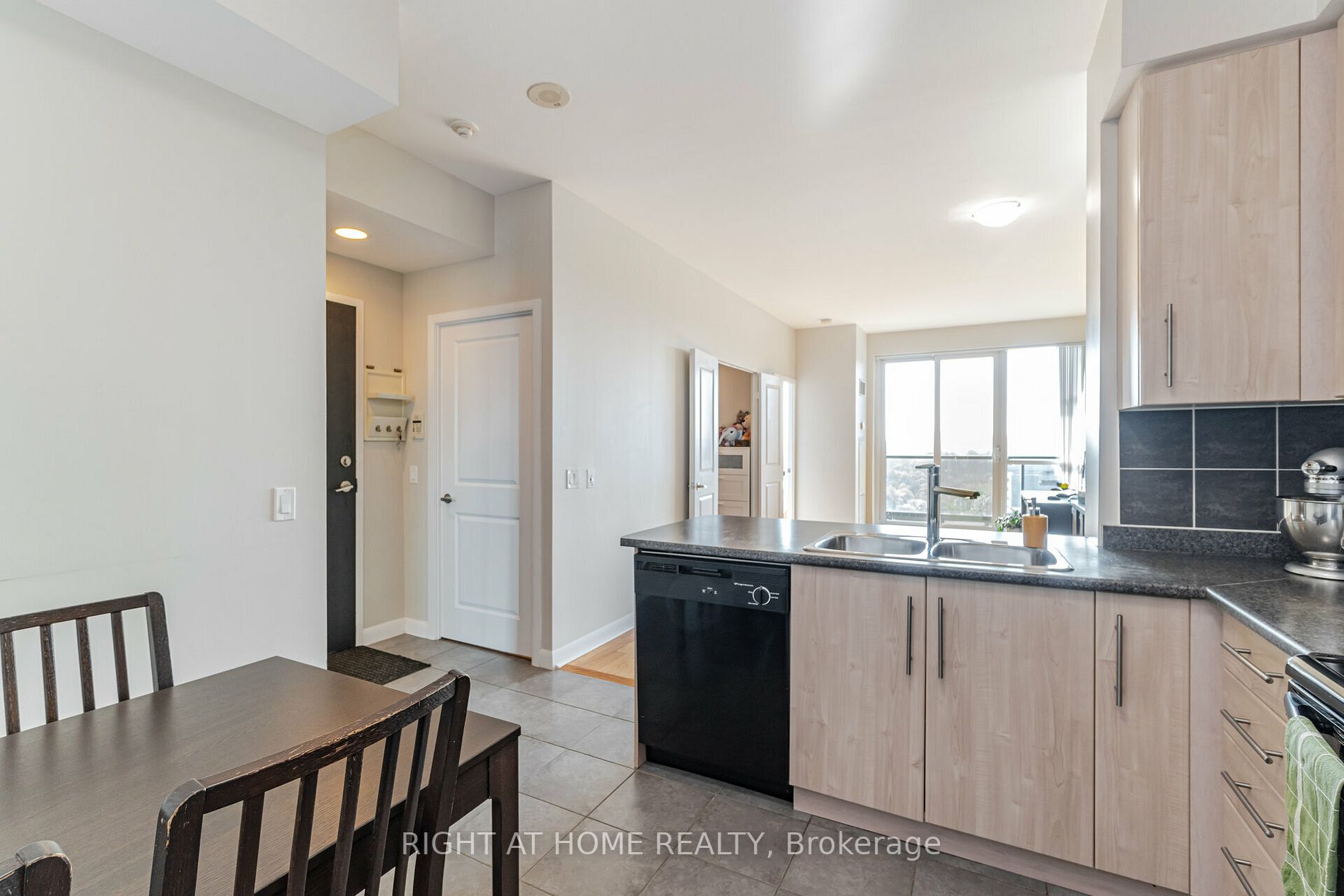 225 Sherway Gardens Rd, #1210