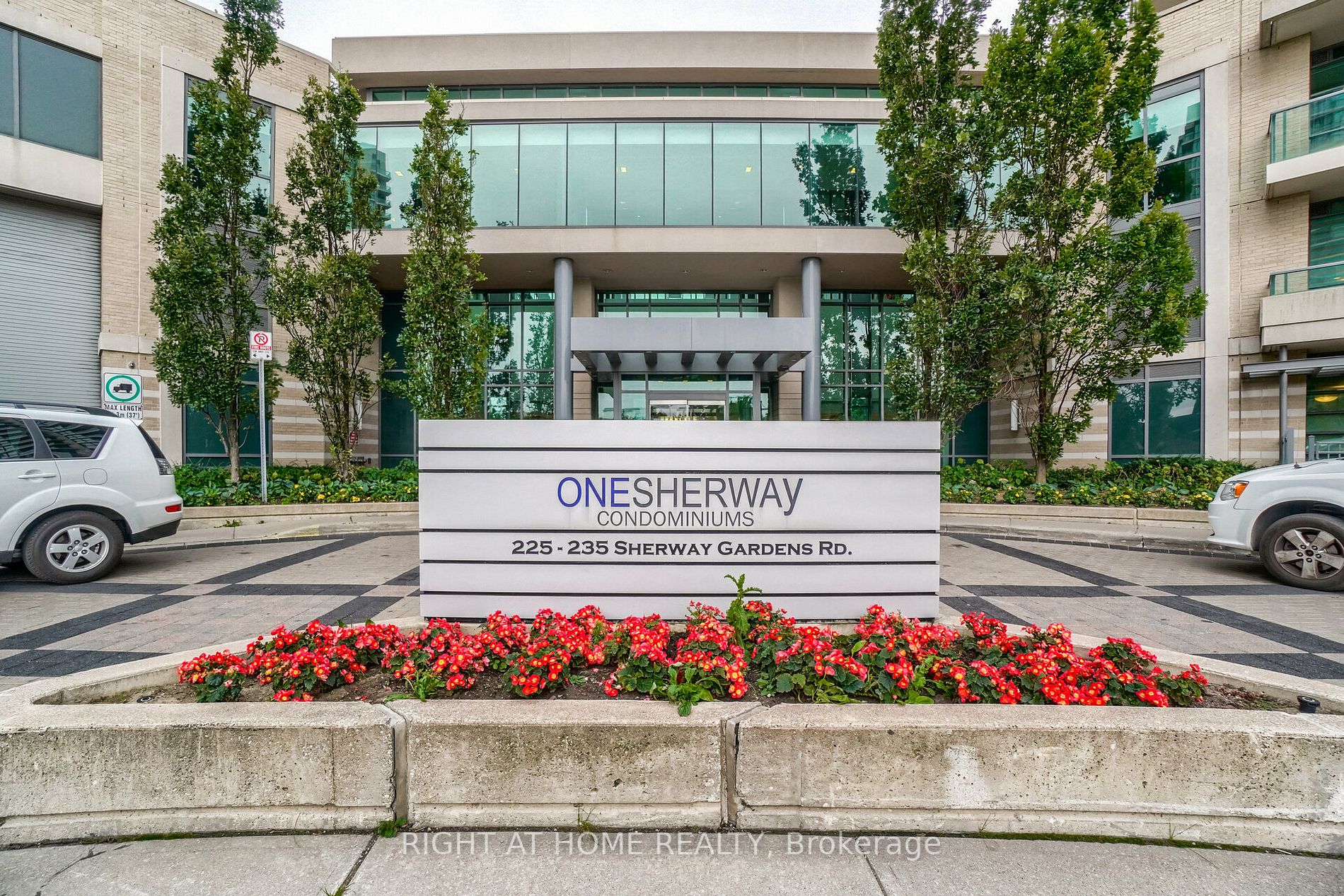 225 Sherway Gardens Rd, #1210