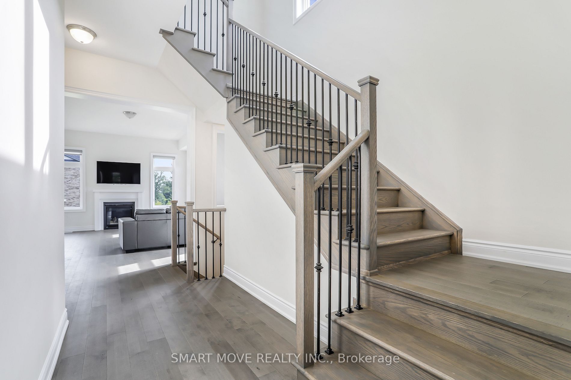 1163 Queens Plate Rd