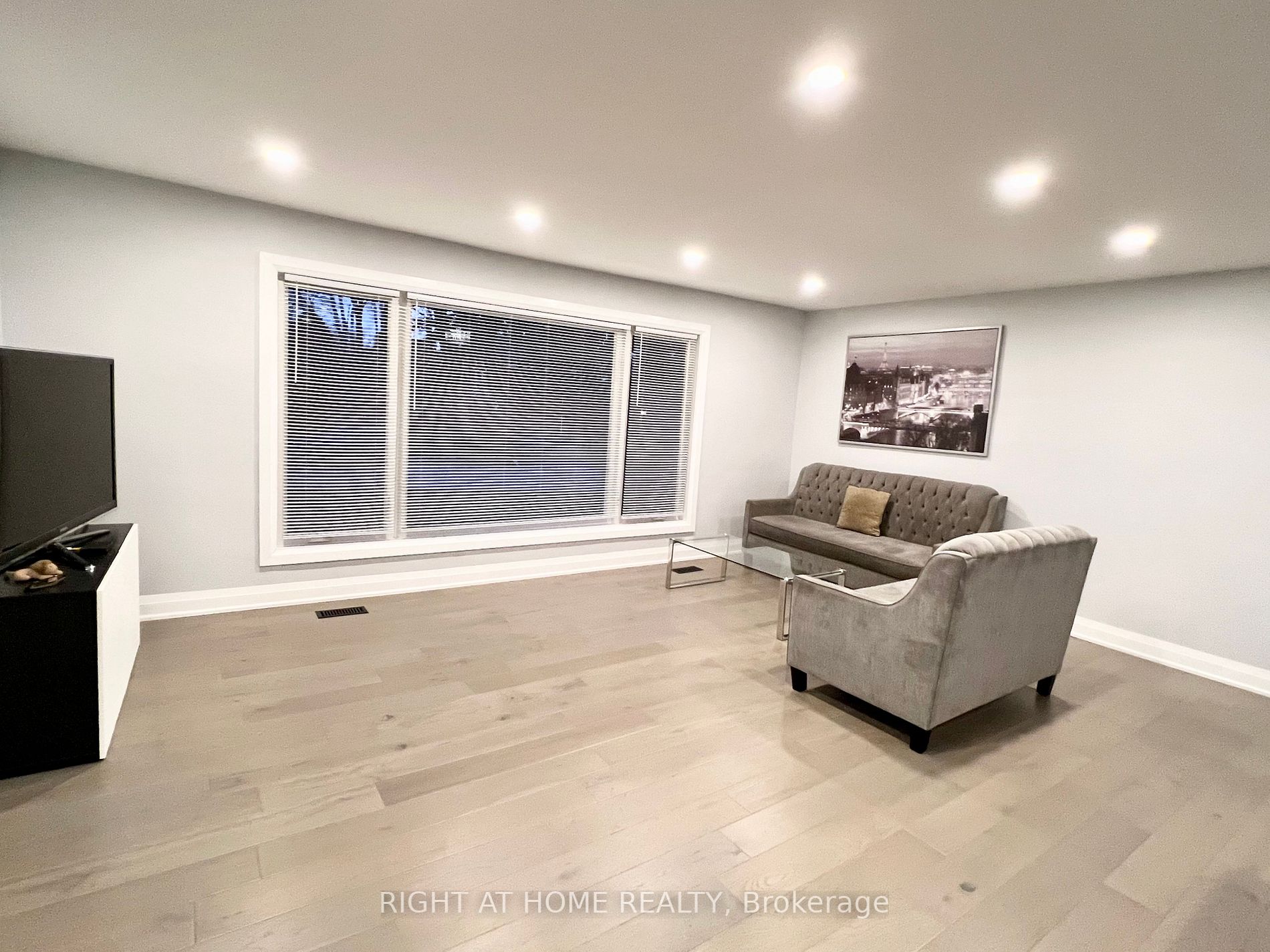 3335 Enniskillen Circ