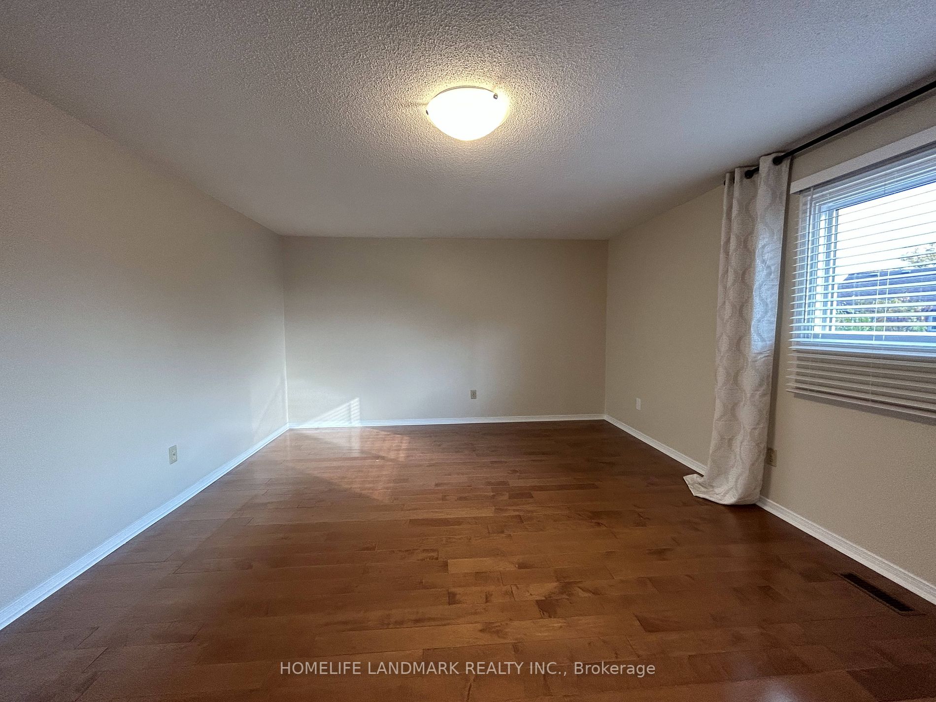 4120 Chadburn Cres