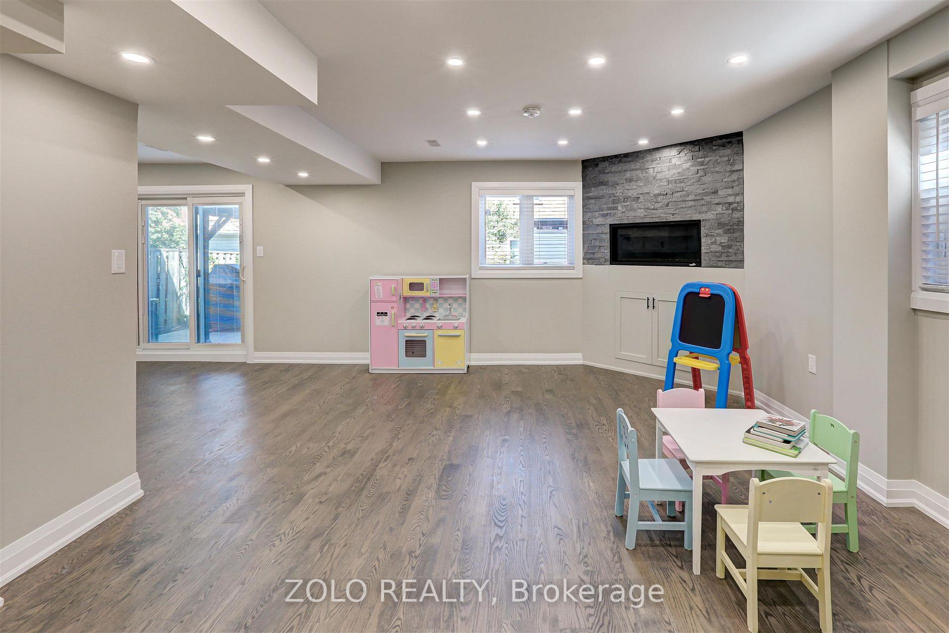4303 Curia Crescent