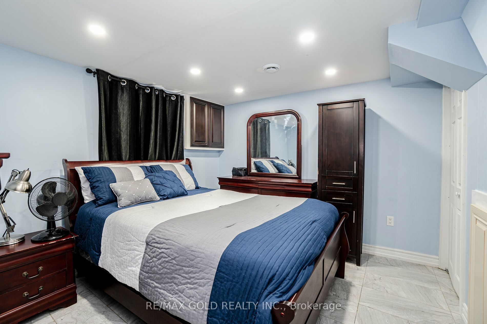 44 Stanley Crt