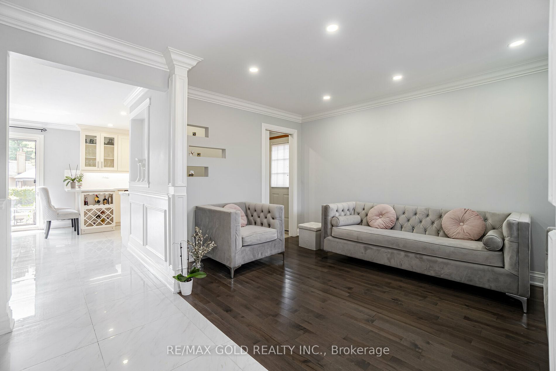 44 Stanley Crt