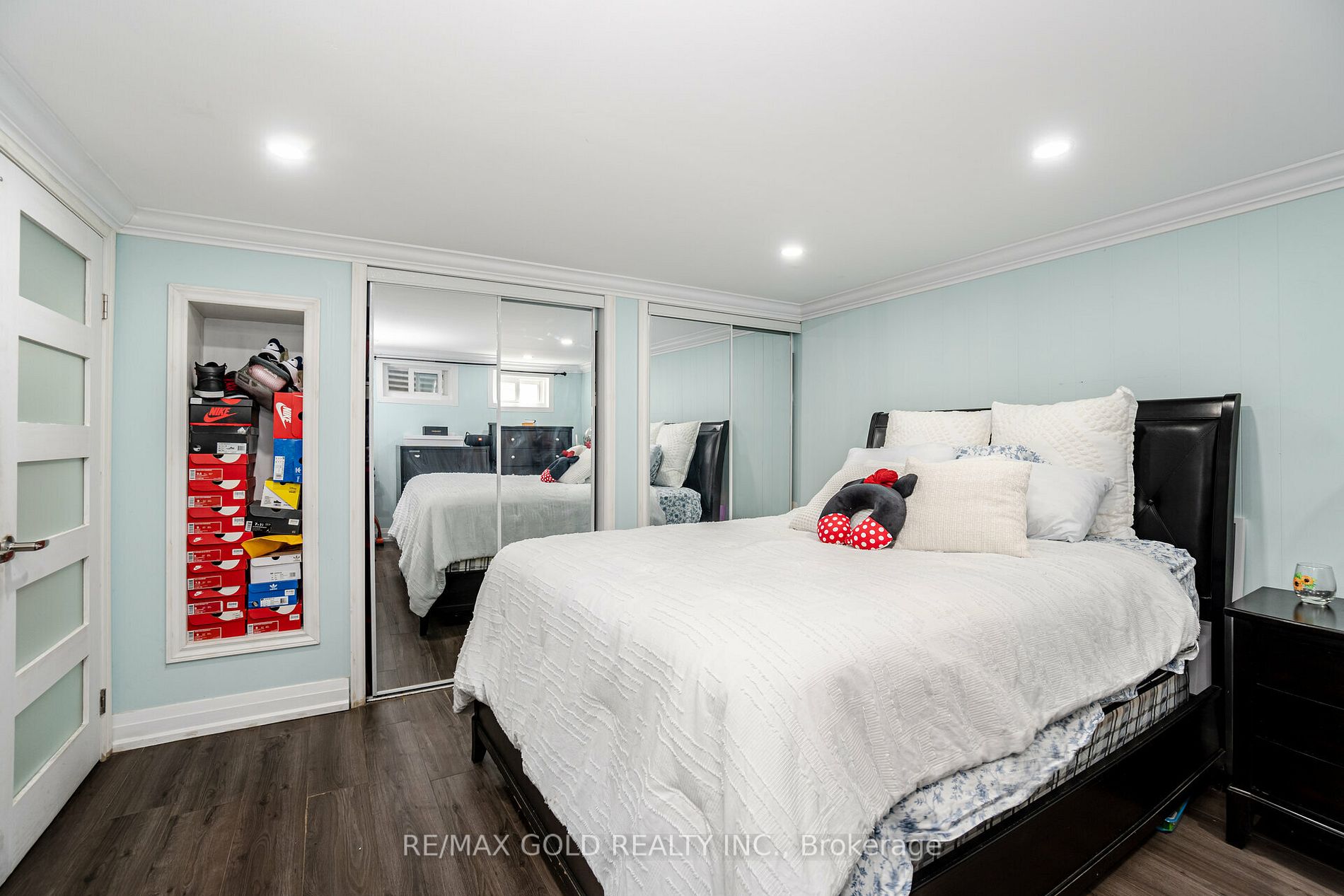 44 Stanley Crt