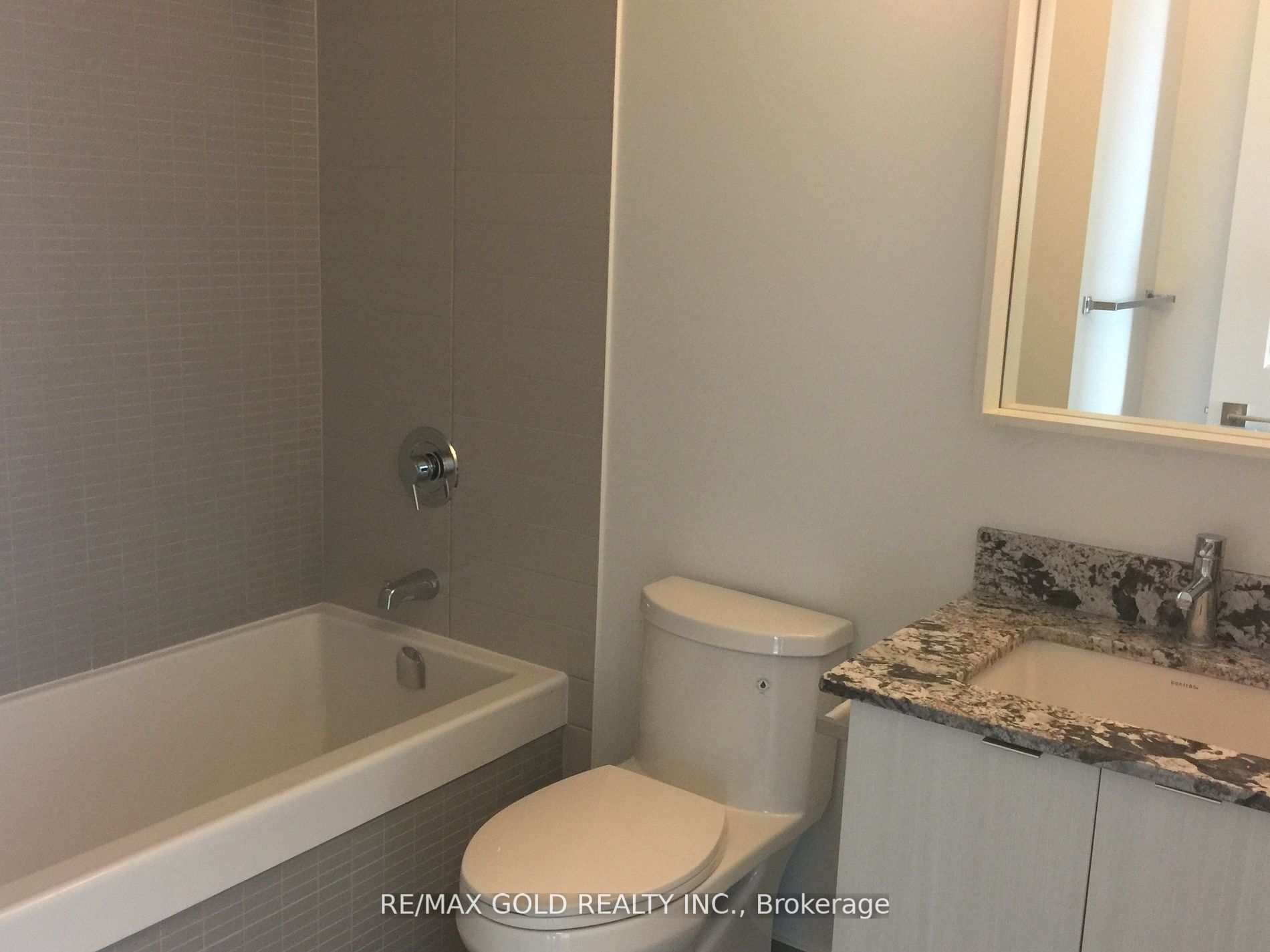 4633 Glen Erin Dr, #607