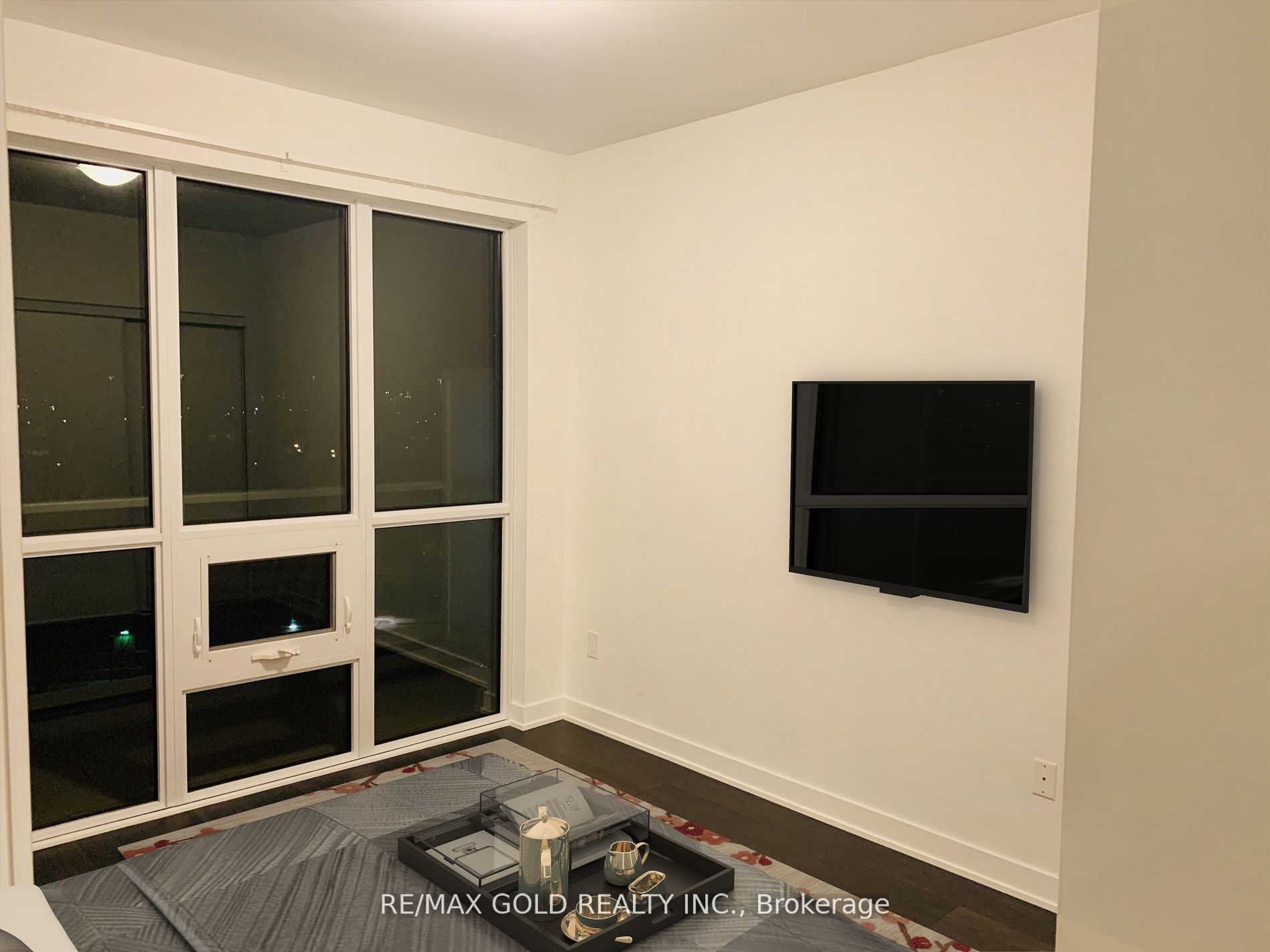 4633 Glen Erin Dr, #607