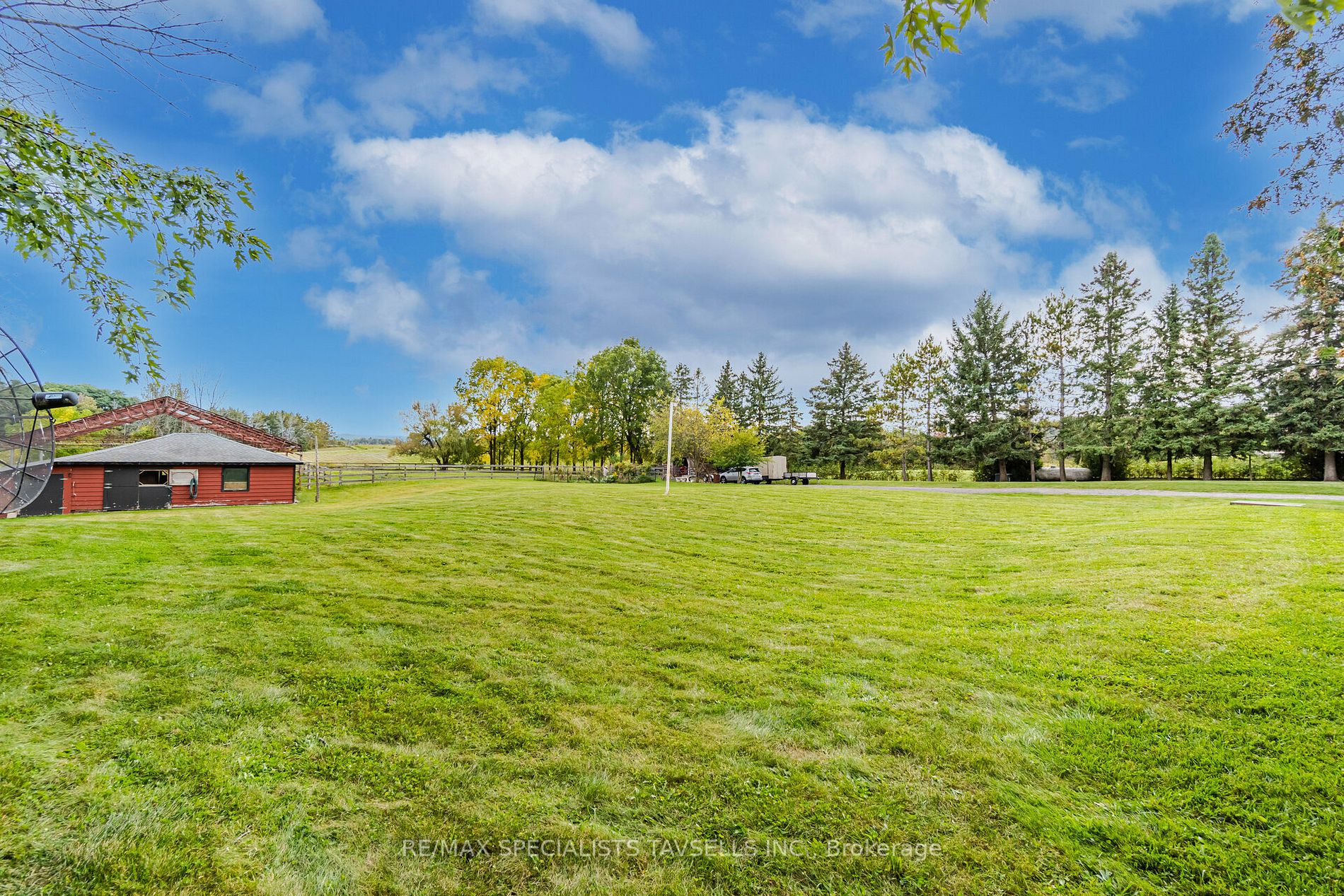 10661 Halls Lake Sdrd