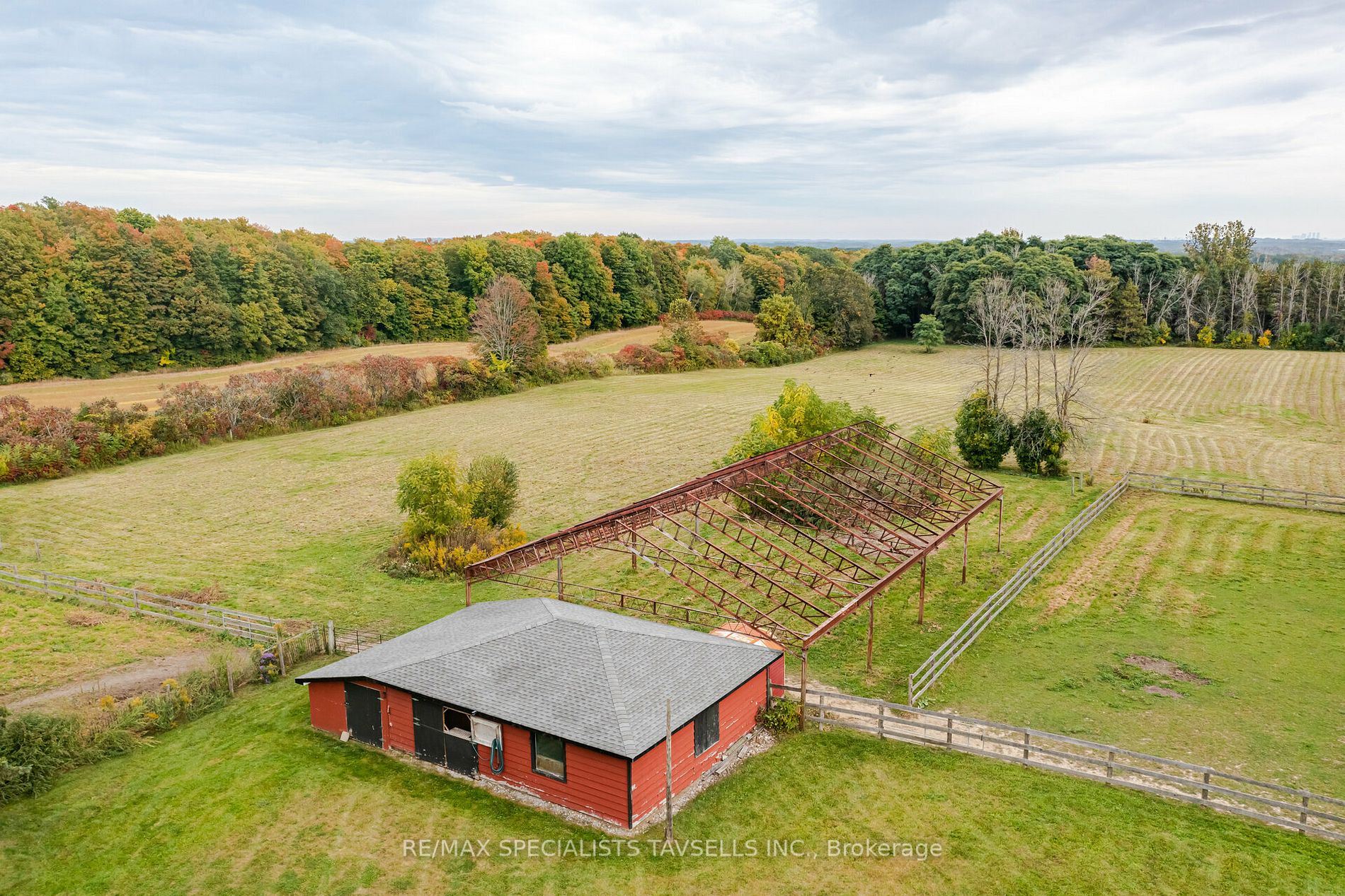 10661 Halls Lake Sdrd