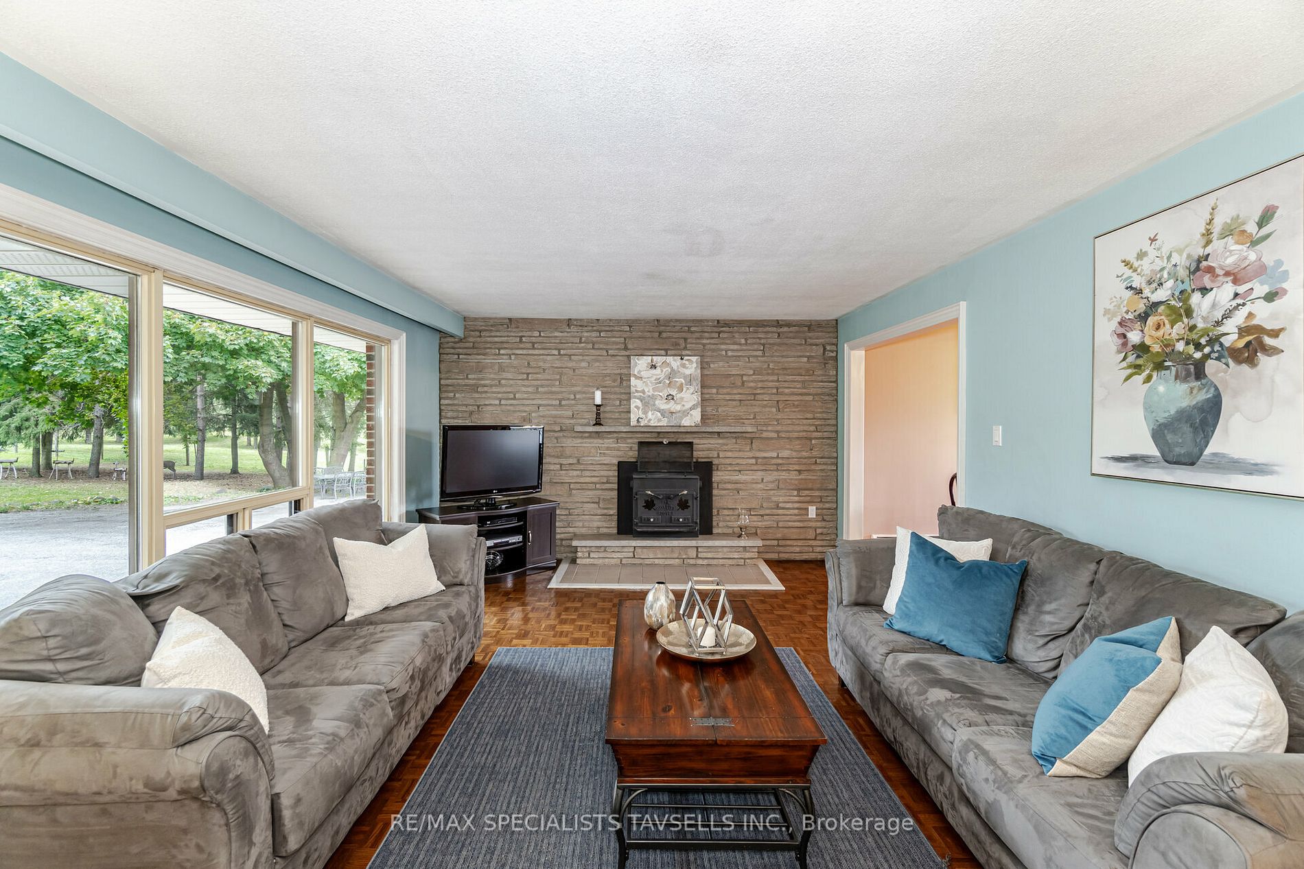 10661 Halls Lake Sdrd