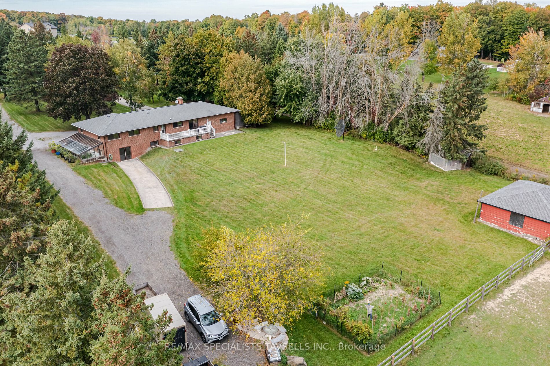 10661 Halls Lake Sdrd