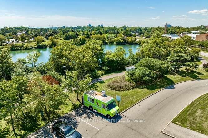 155 Waterfront Tr