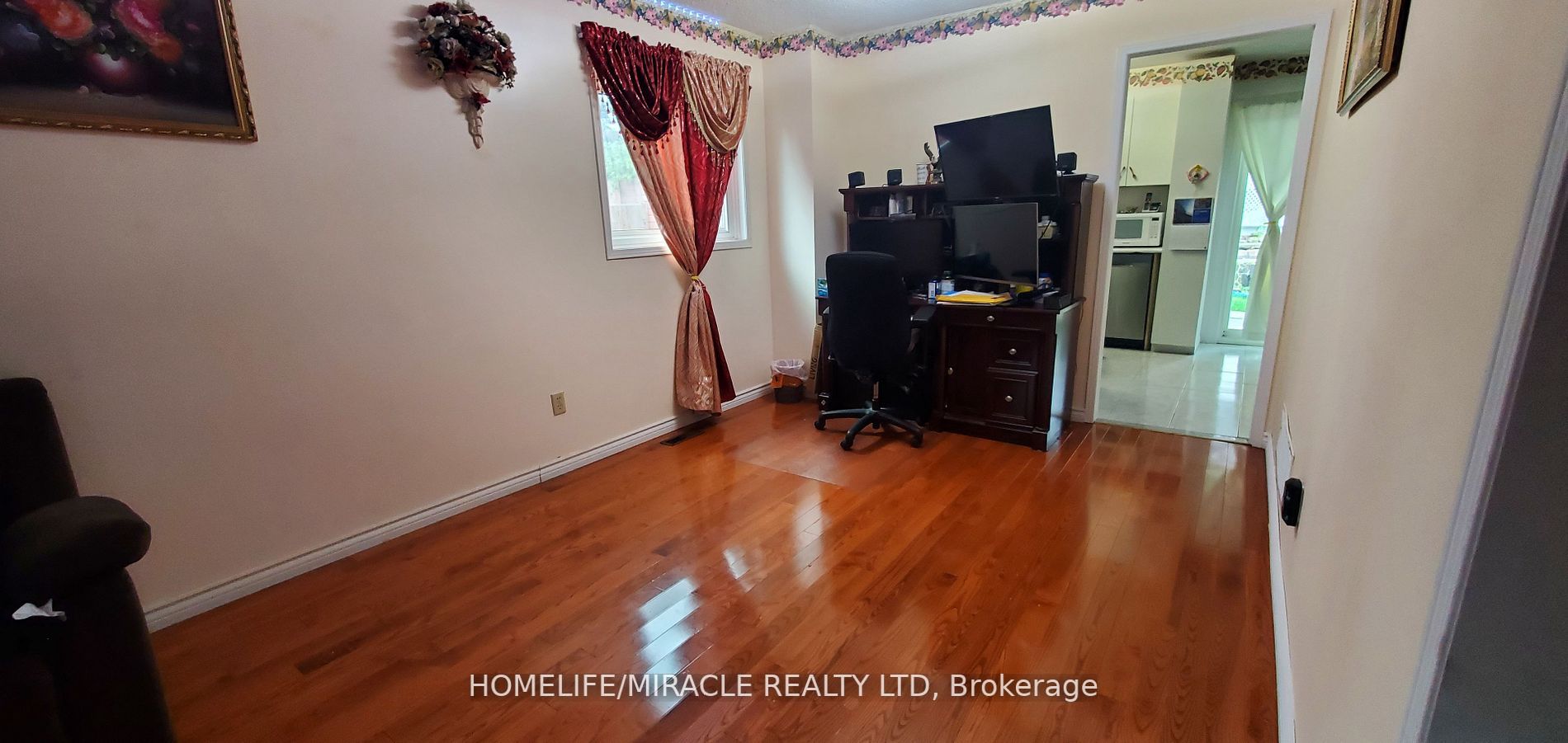 59 Cranberry Cres