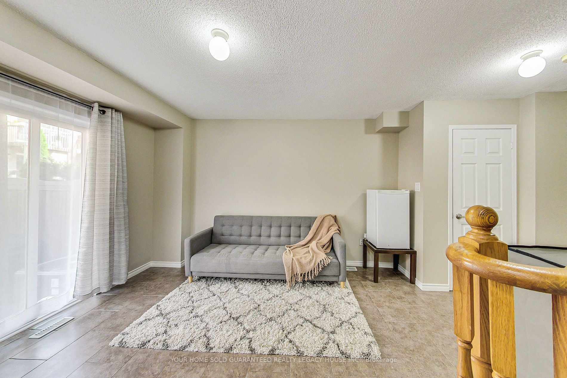 7117 Chatham Crt