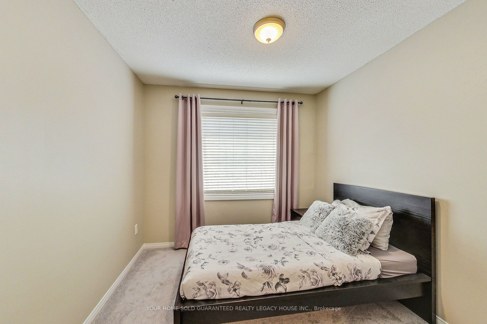 7117 Chatham Crt