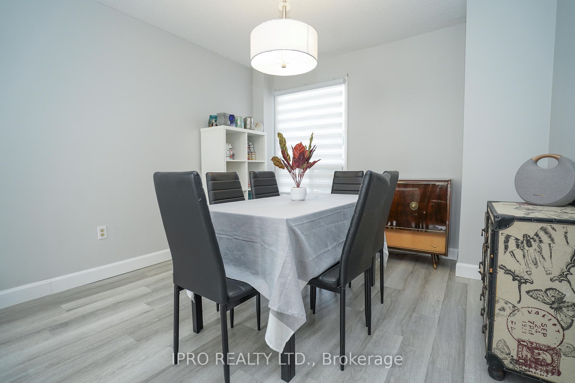 17 Smith Dr