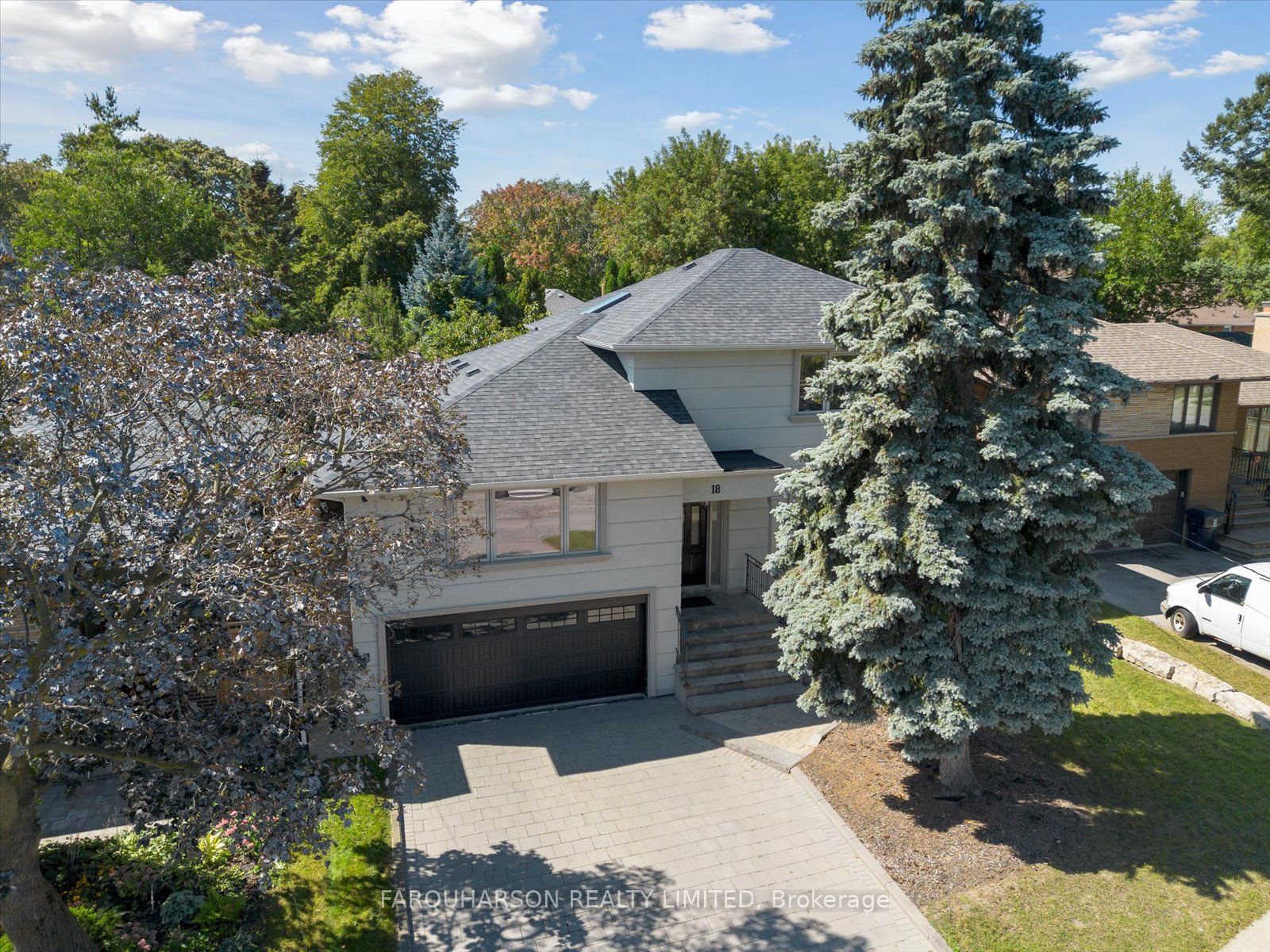 18 Minstrel Dr