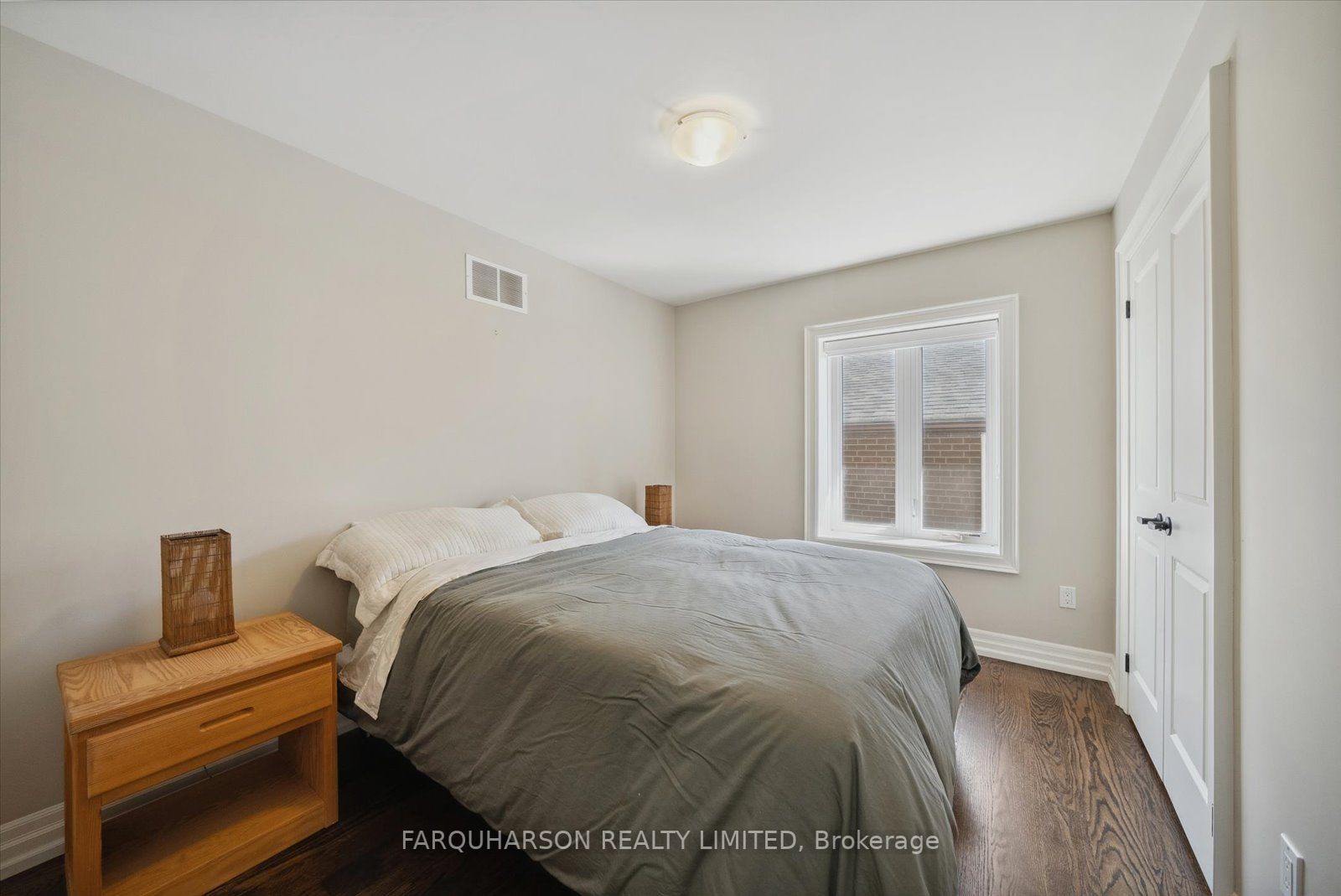 18 Minstrel Dr
